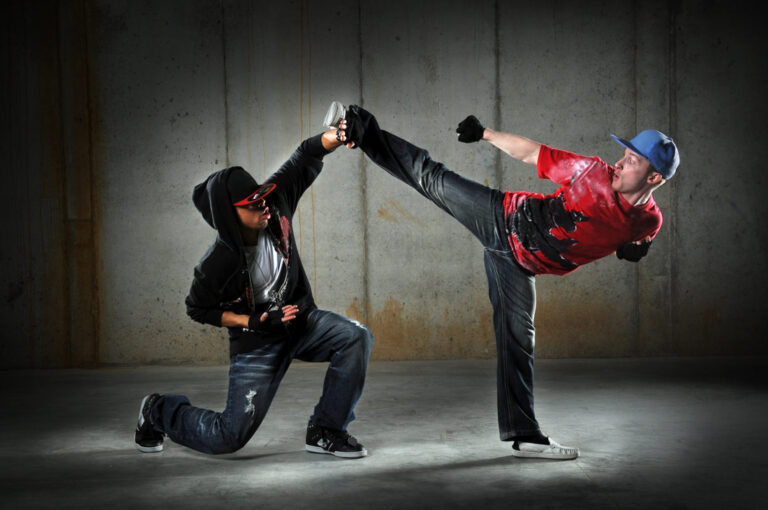 Break Dancing Guys
